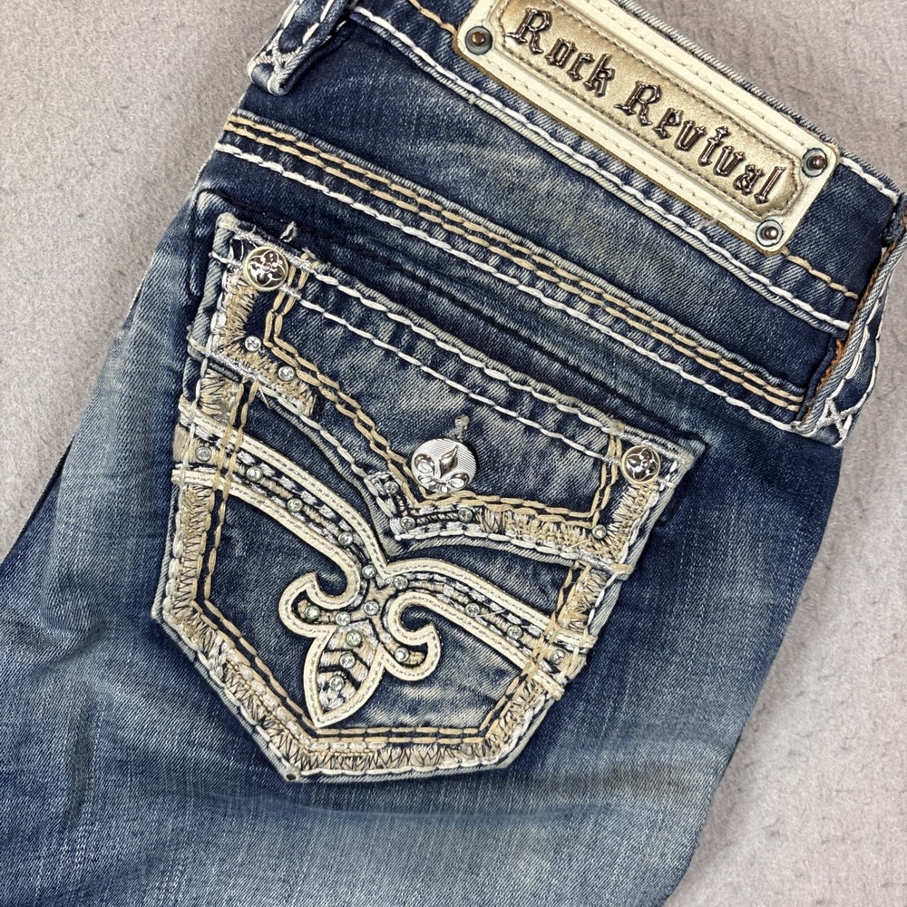 Rock Revival Arisa Vintage Crop‎ Jeans 28 Sequins Rhinestone Embroidered
